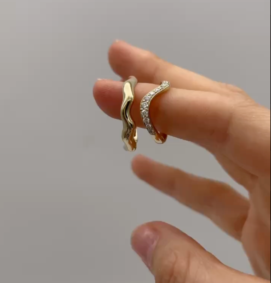 Wavy wedding bands