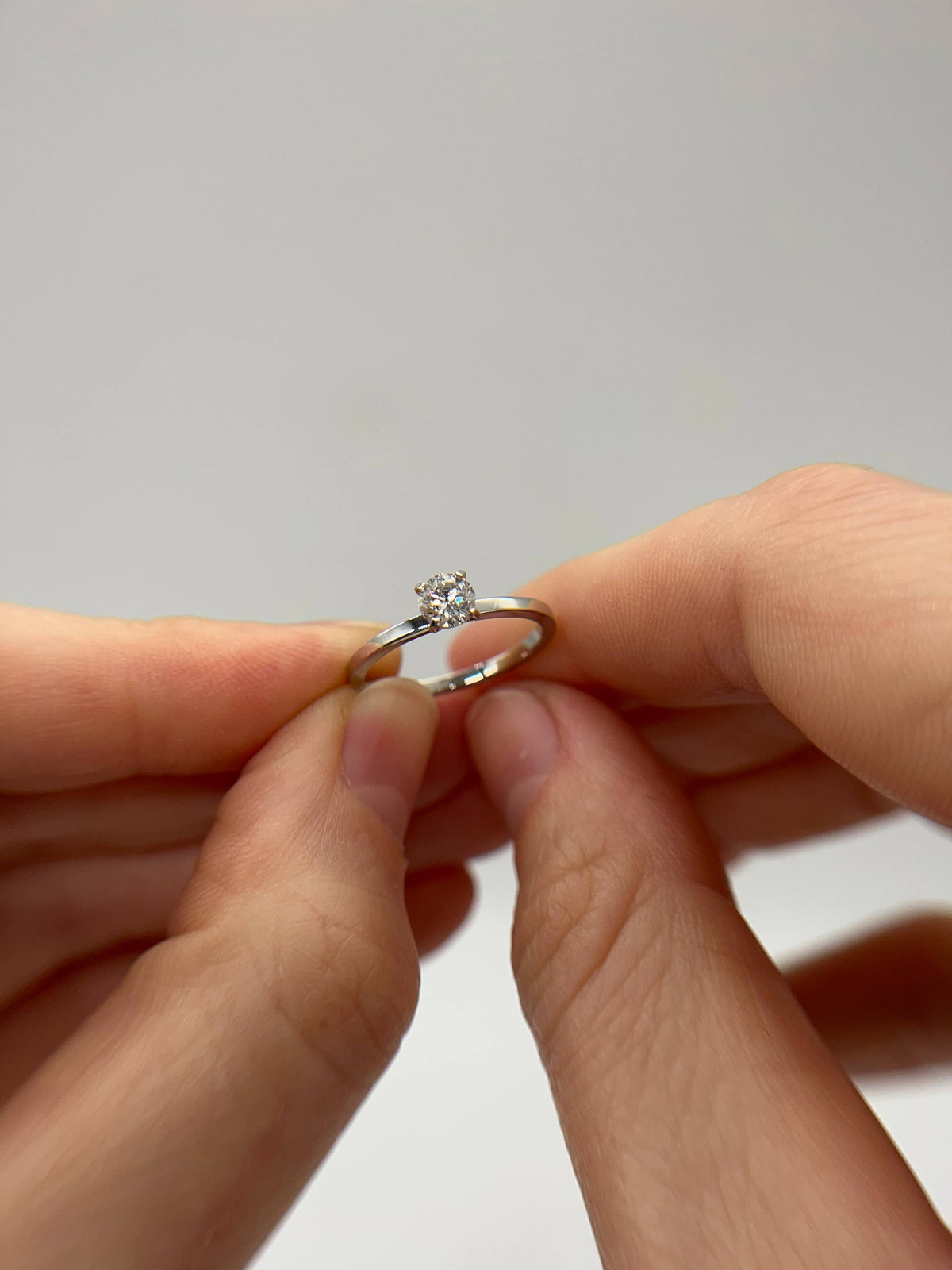 Minimalistic Engagement ring