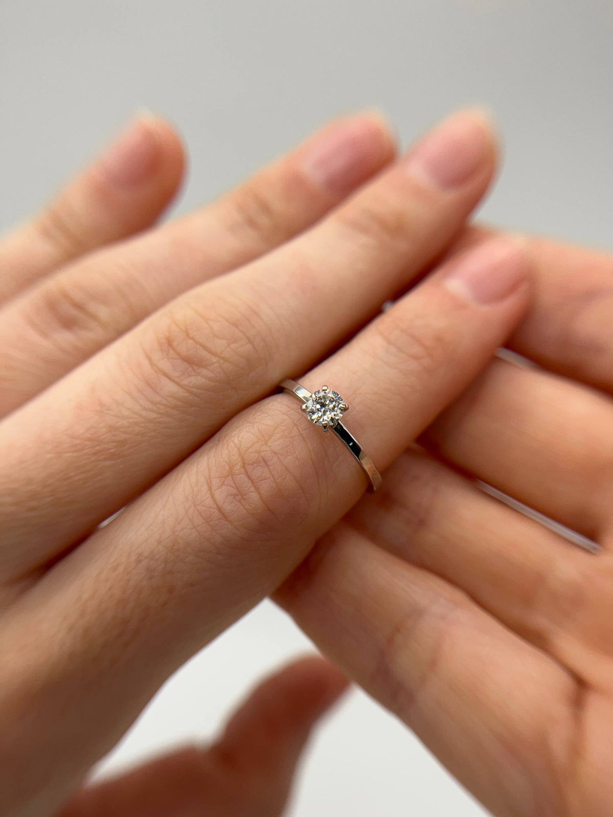 Minimalistic Engagement ring