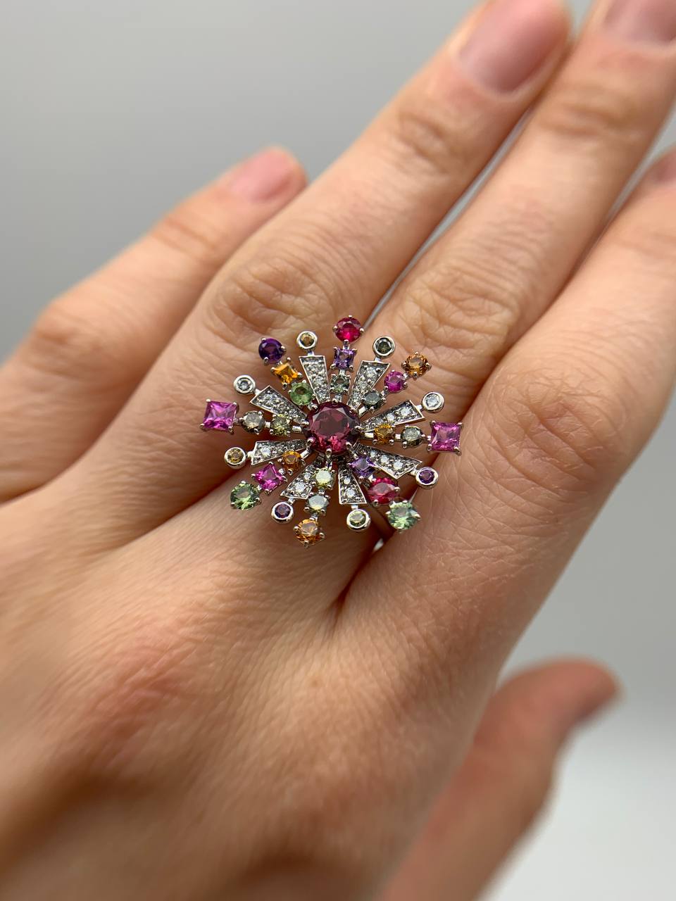 Salute Ring