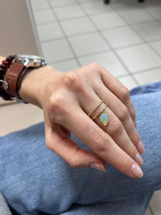 Trembling Opal Ring